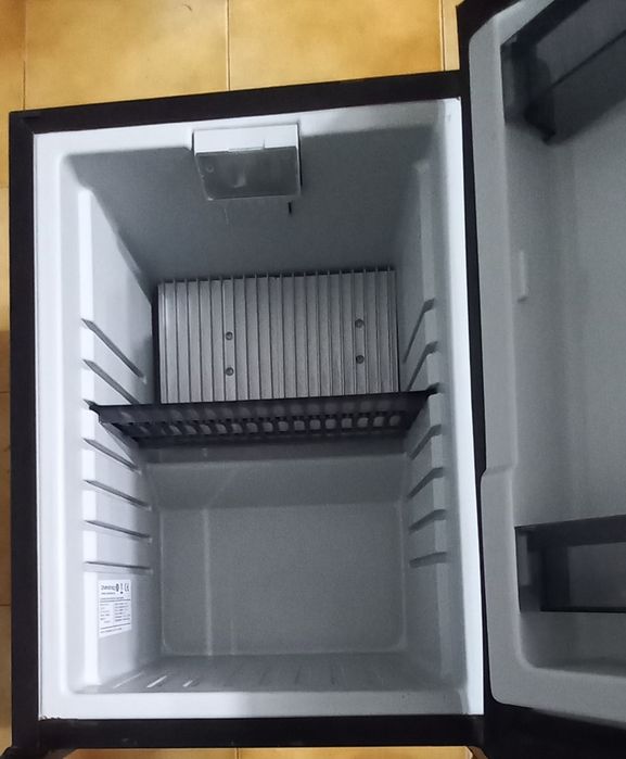 Frigorifico Omnitec com pouco uso - avariado