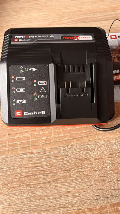 Ładowarka Pxc 18V 4A Einhell