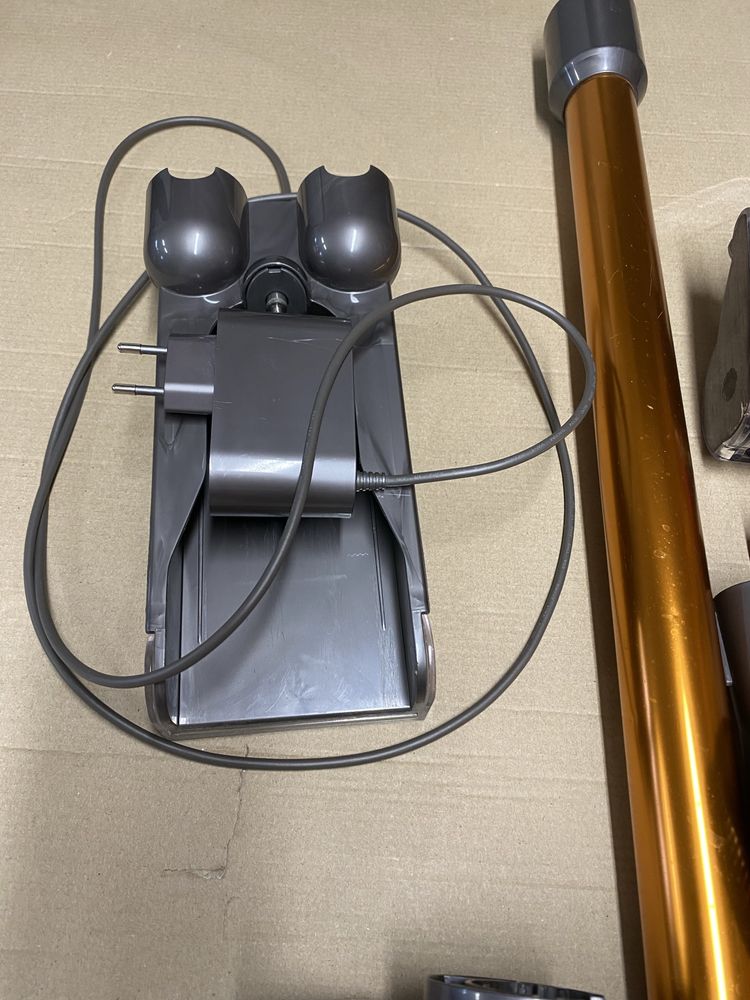 Odkurzacz bezprzewodowy Dyson V10 Absolute