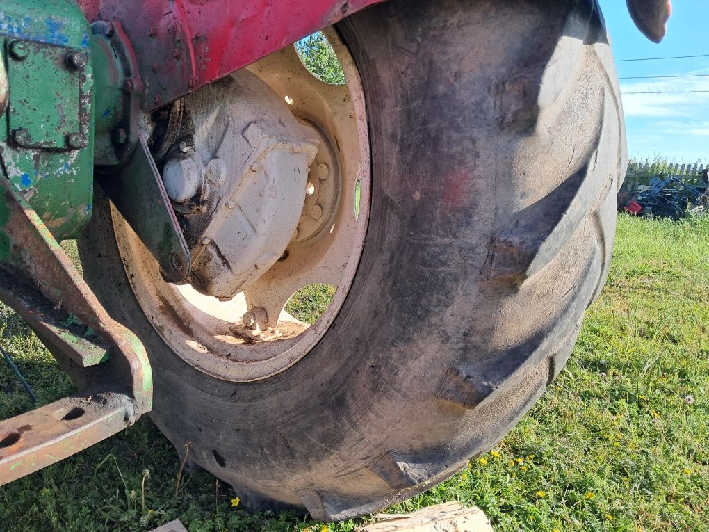 Koła 2sztuki  felgi ursus c4011 c360 c355 posiadam inne części