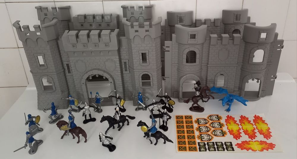 Castelo Starlux Legend of the King