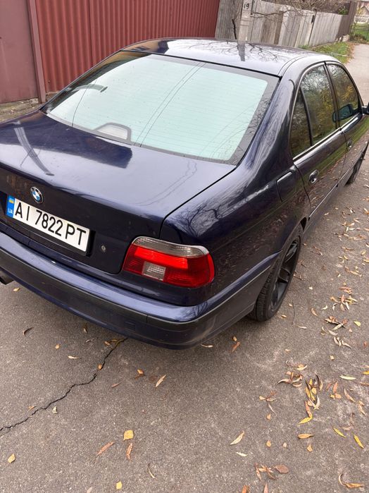 Продам BMW e39 2.5 бензин