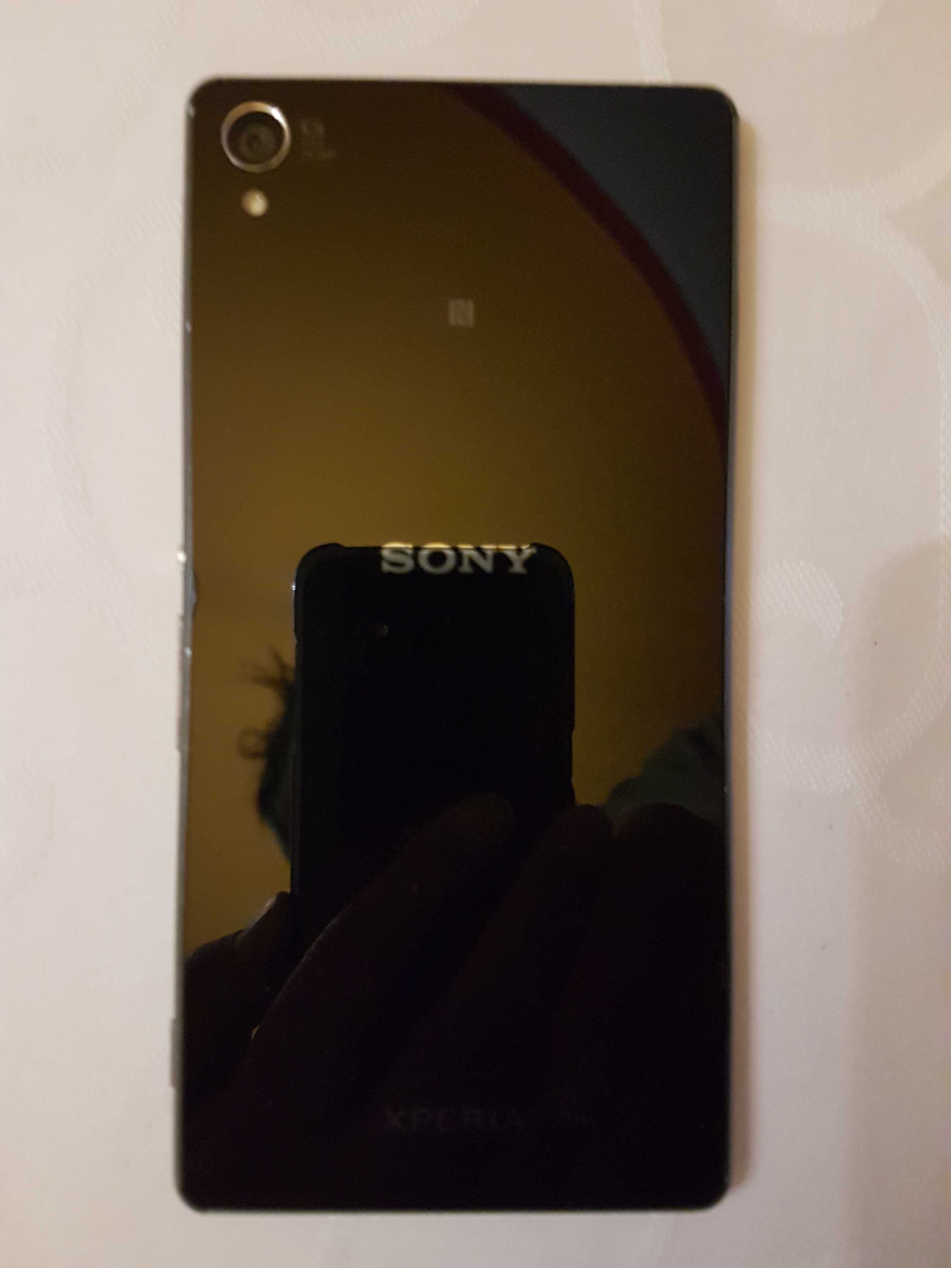 Sony Xperia Z3 D6603, stan bardzo dobry, działa idealnie