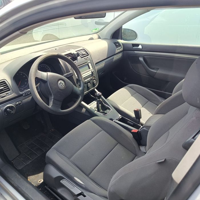 Volkswagen Golf V 1.4i  bug,lakier la7w skrzynia fxq2006r 3drzwi , c