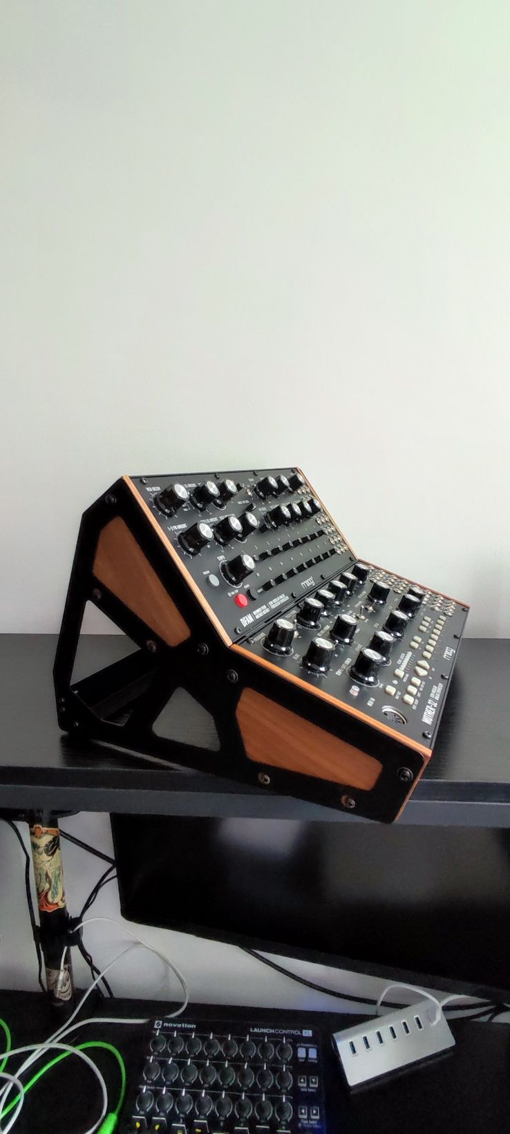 Moog Mother-32 + DFAM + 2-Tier Rack Kit