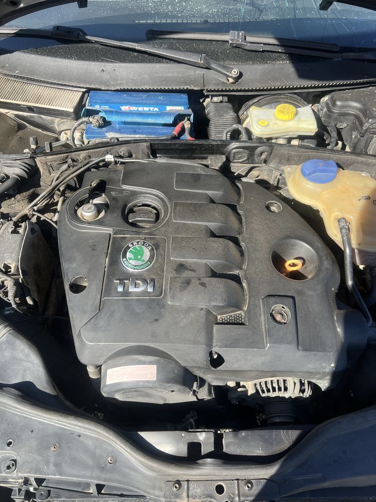 Кузов із документами Skoda SuperB 1.9TDI розборка/разборка