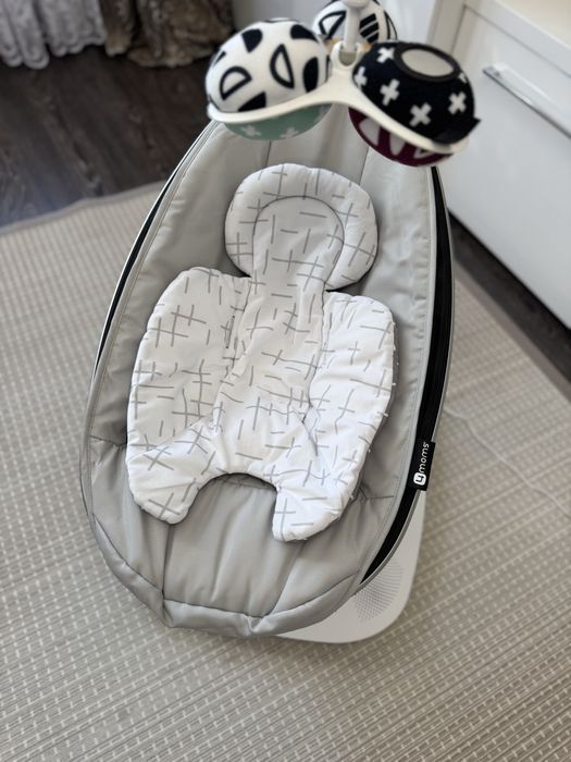 Центр 4moms MamaRoo 5.0
