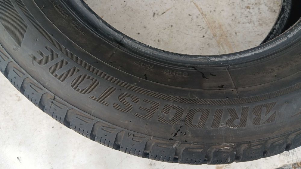 215/65/16 Bridgestone blizzak lm-80