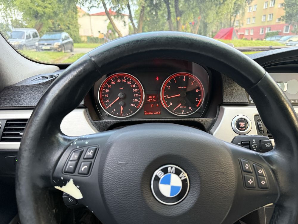 Bmw 325i e90 sedan