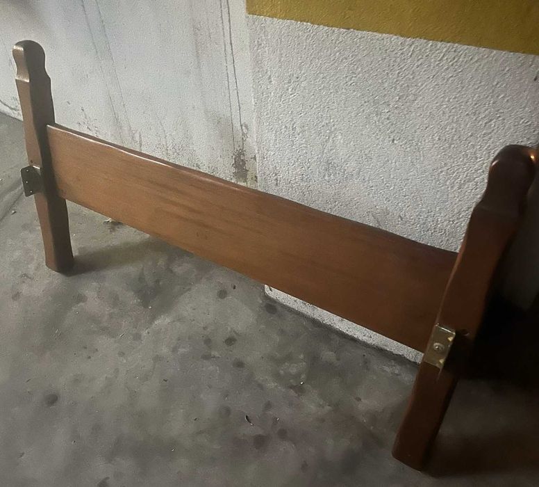 Top Cama L 130 c/ Colchão C 183 x L 118 e Estrado