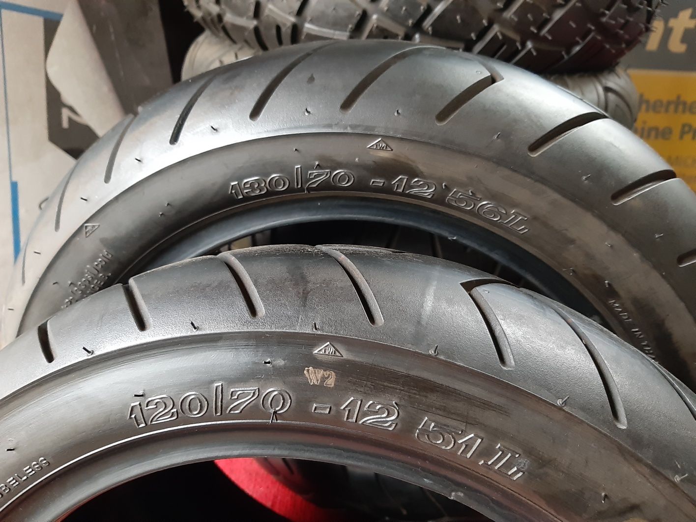 Шины на скутер 120/70 - 12 + 130/70 - 12 Vee Rubber из Германии