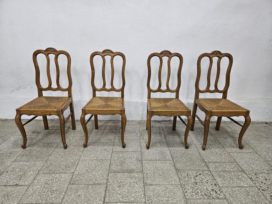 Cztery krzesła ludwikowskie Francja //