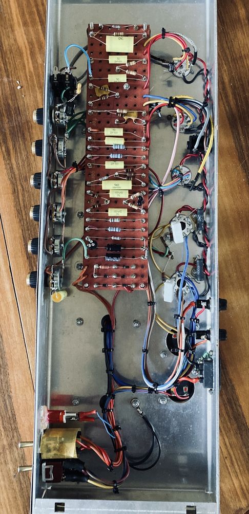 Marshall JCM800 50W lub CRATE VC50