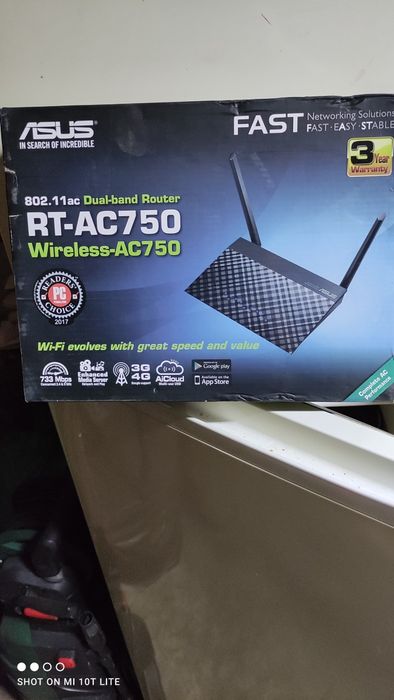 Router Asus RT-AC750