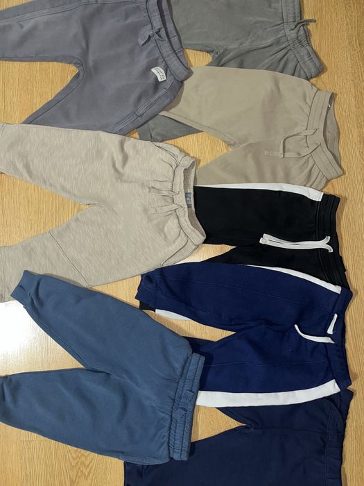 Джинси zara,піжама,джинси next.Світшот zara,костюм hm,штани next