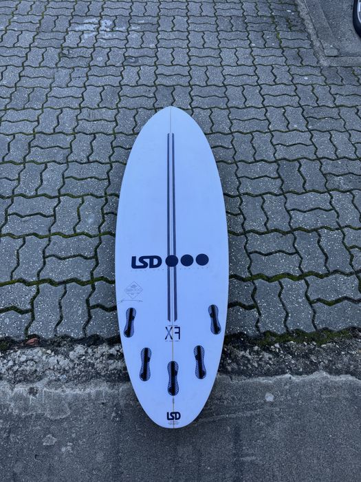 Prancha de surf LSD