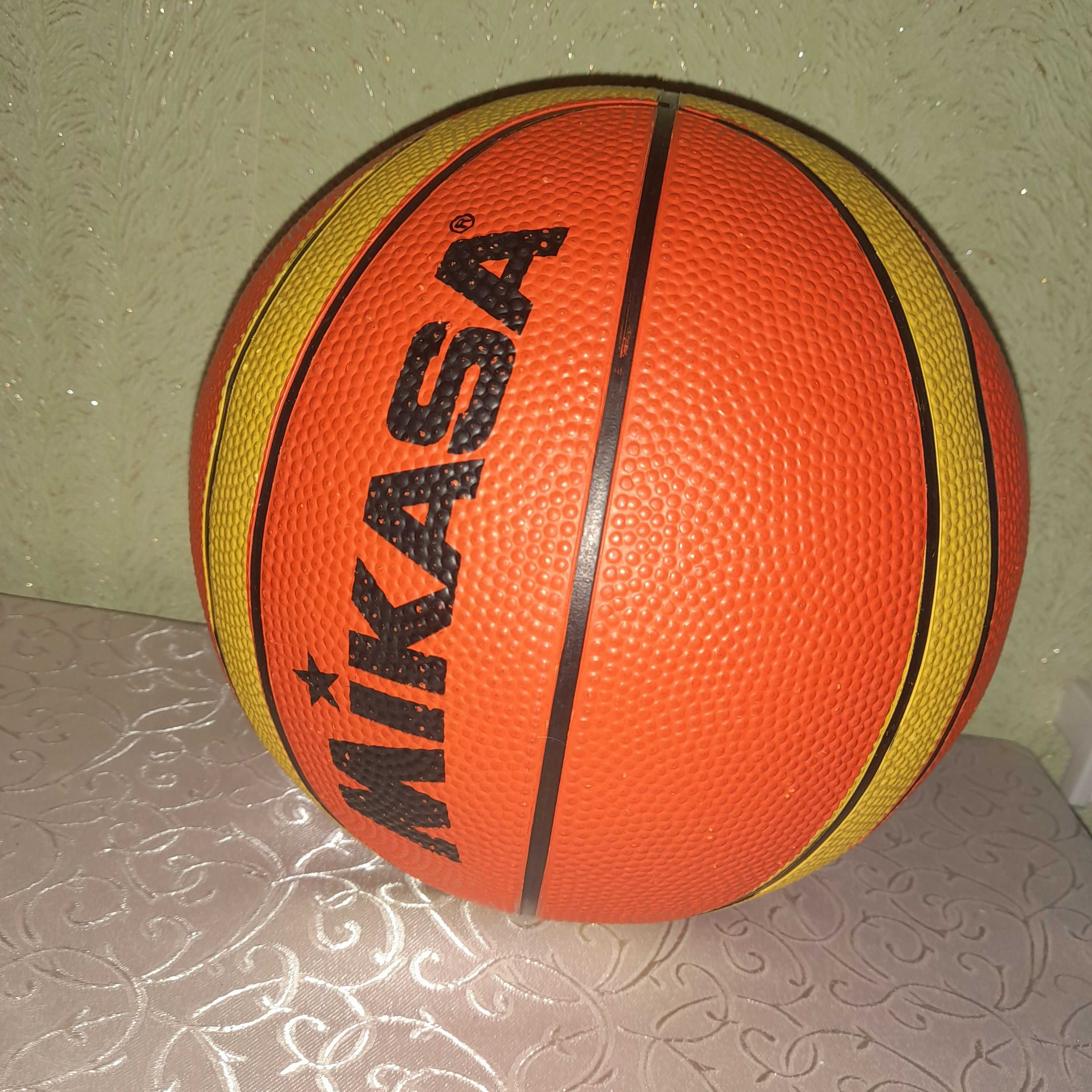 Баскетбольний м'яч Mikasa