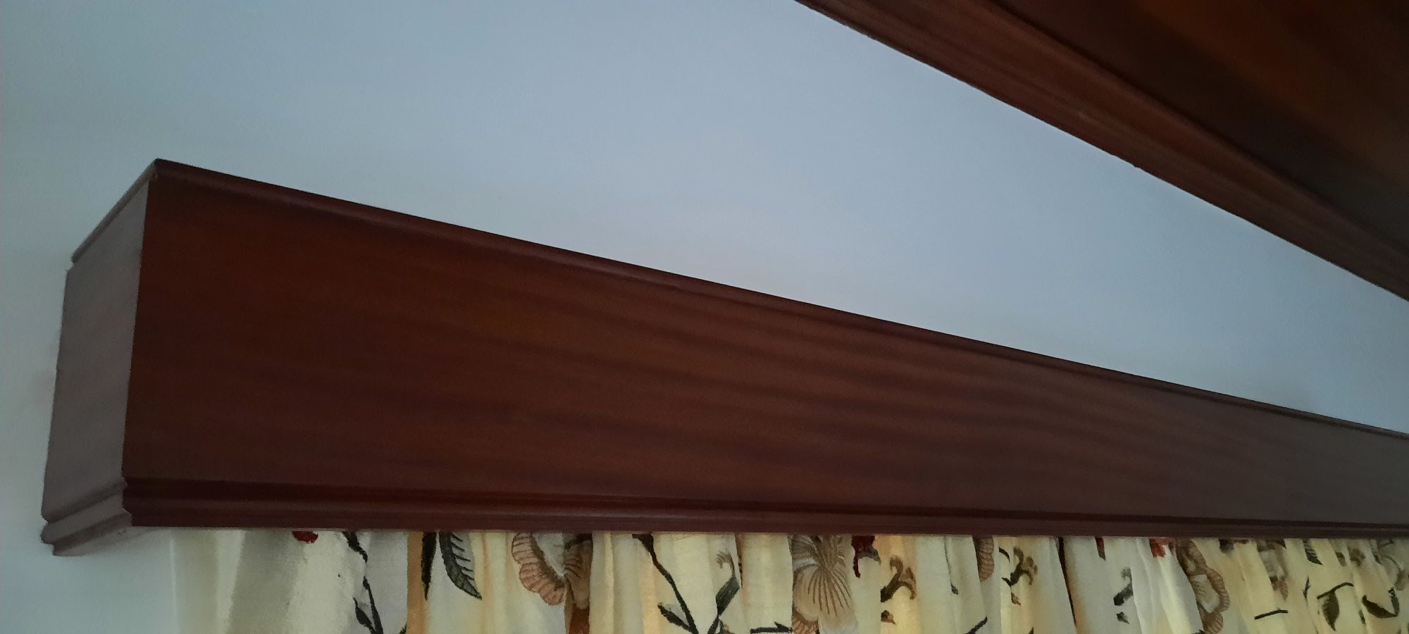 3 Galerias em mogno 10€ cada