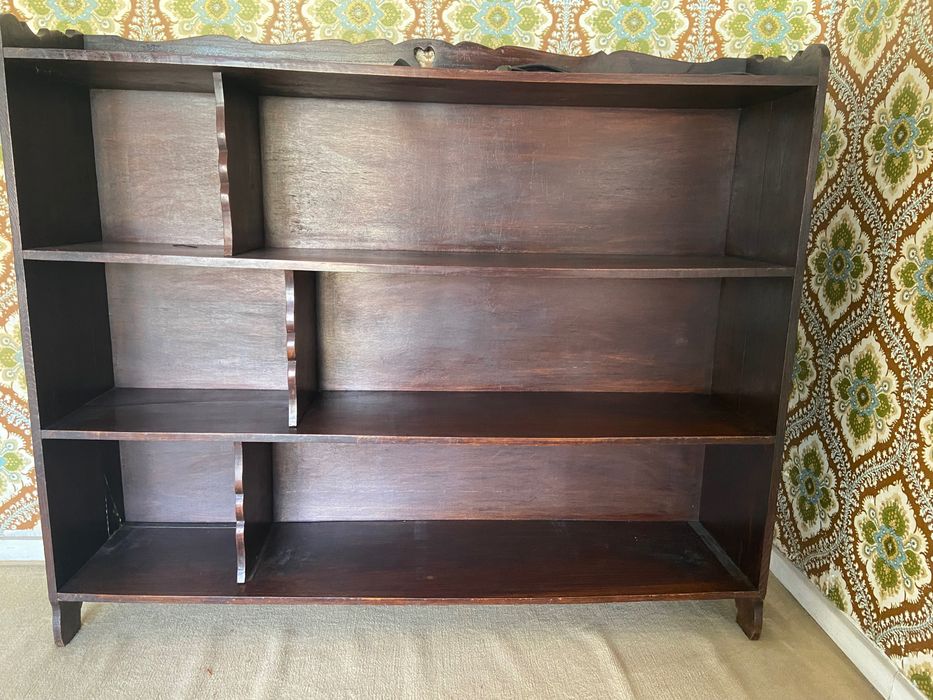 Estante madeira antiga