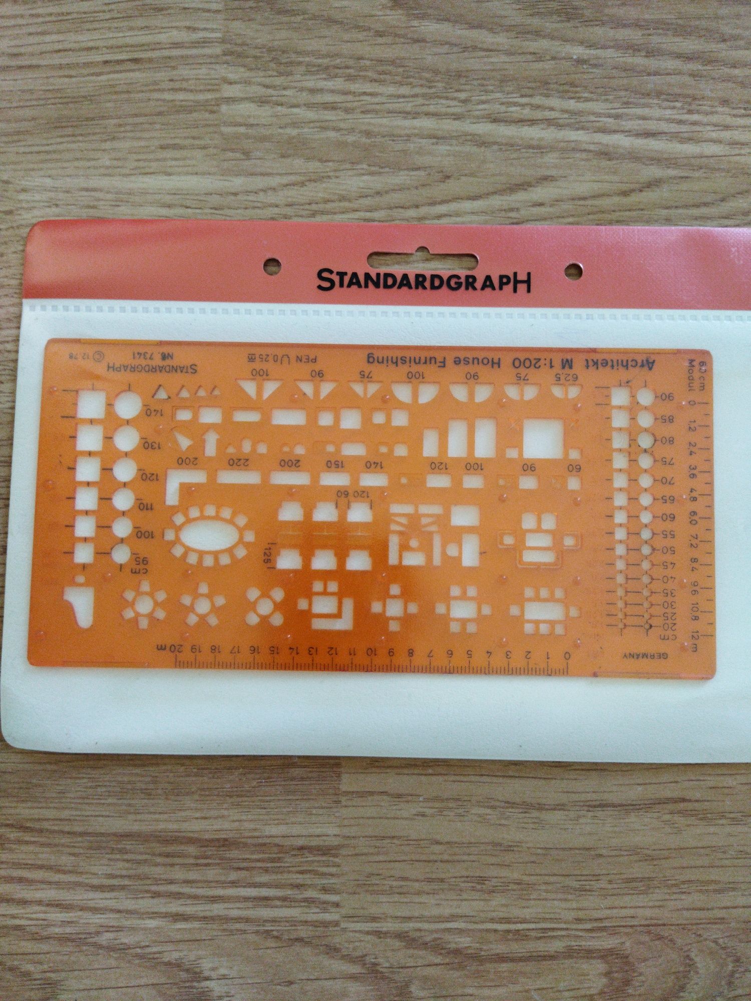 Linijka z szablonem 1:200 standardgraph