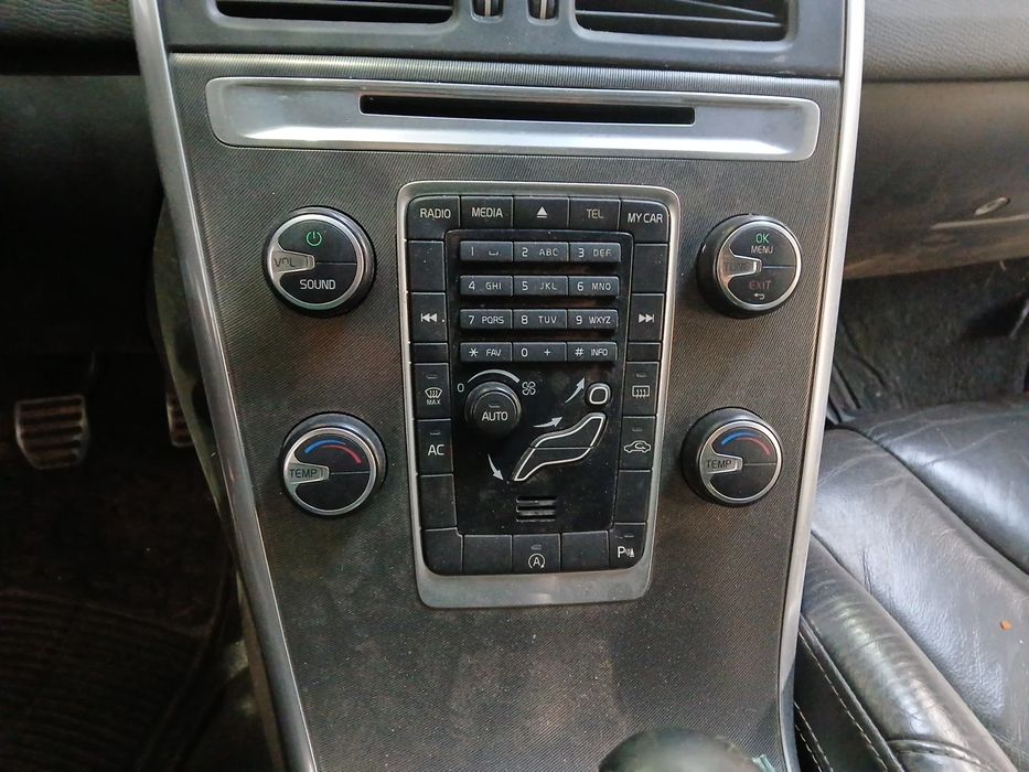 Rádio / auto-rádio VOLVO XC60 I (156)