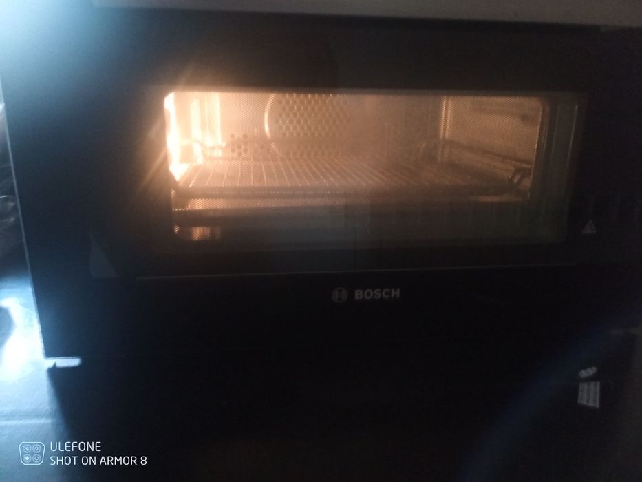 Piekarnik kompaktowy z mikrofalom do zabudowy