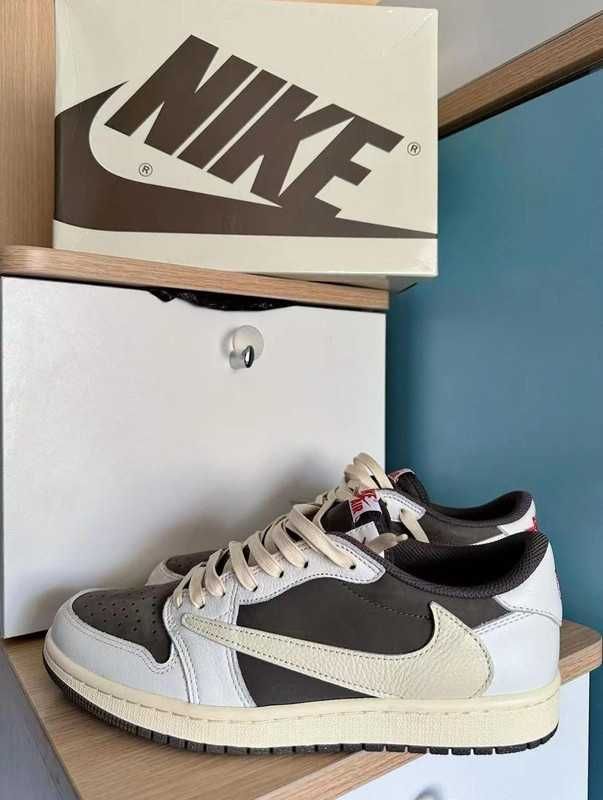Jordan 1 Retro Low OG SP Travis Scott Reverse Mocha R.39