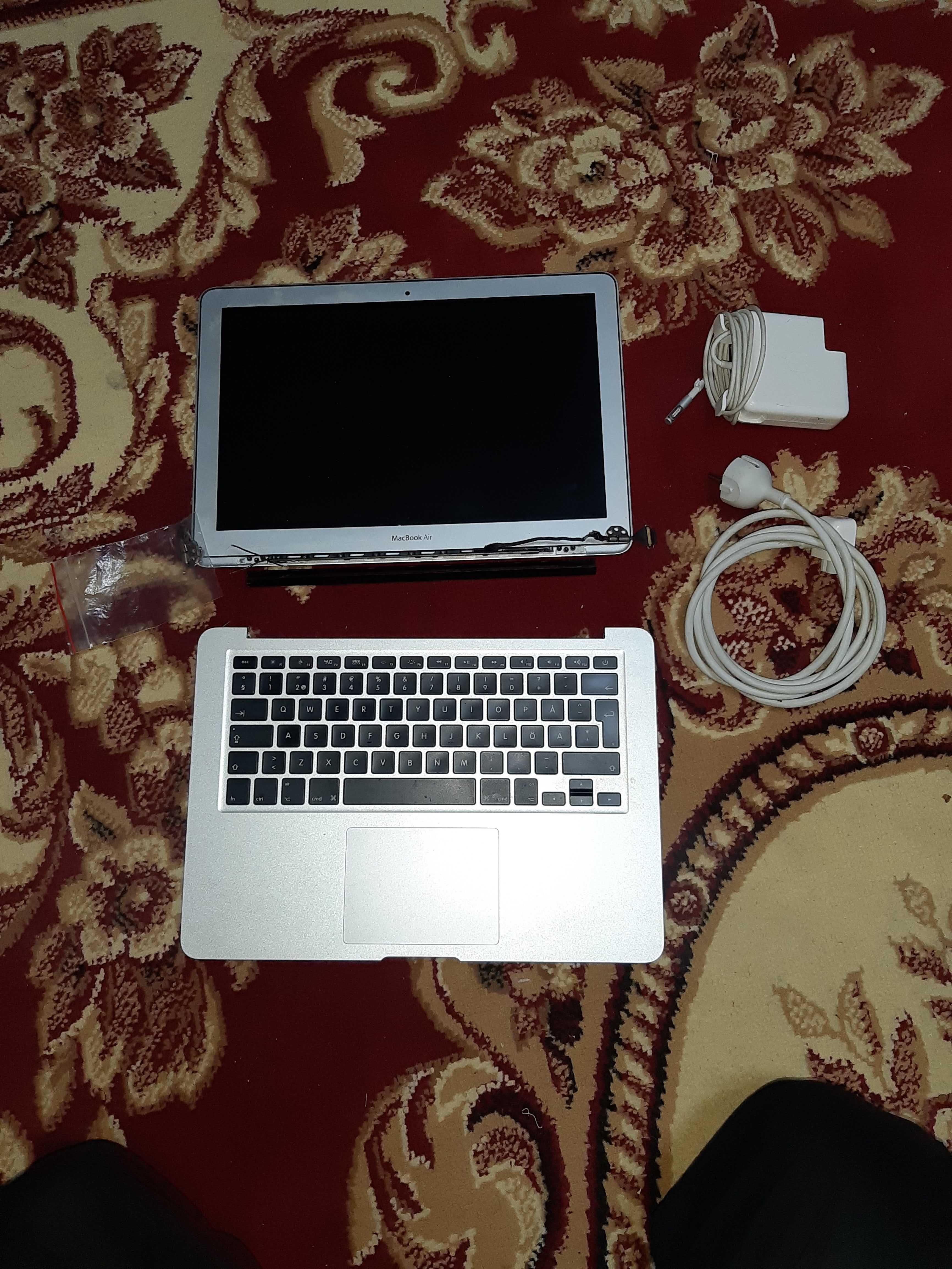 Ноутбук Apple MacBook Air A1369