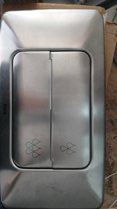 Botão/Placa de  descarga de autoclismo Roca  em aço inox