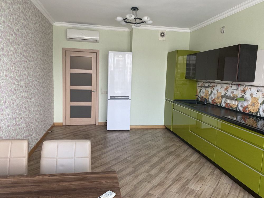 Продаж чудової квартири з ремонтом в ЖК  Зелений Квартал без %