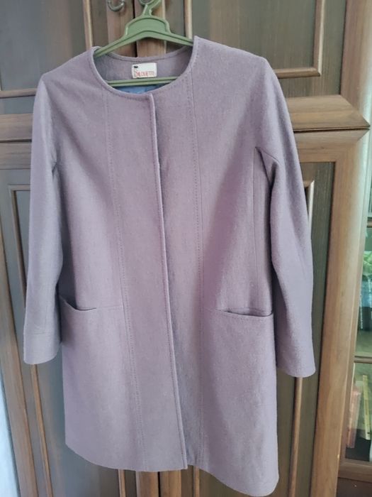 Осіннє пальто жіноче