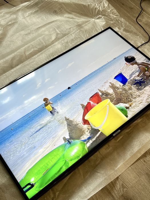Телевізор Samsung 43 UHD 4K, HDR (NU7090U)