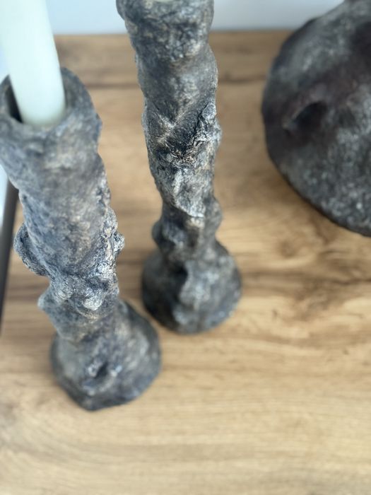 Підсвічники з папʼє-маше