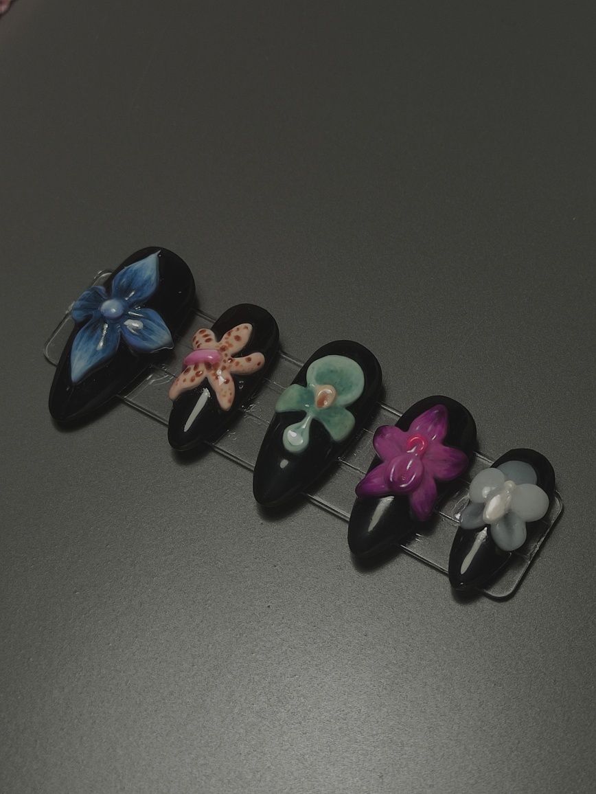 Tipsy press on nails by Seal nailz