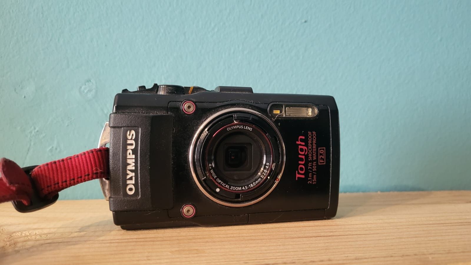 Aparat Olympus TG-4