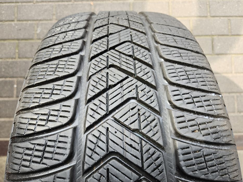 2x 245/45R20 103V XL Pirelli Scorpion Winter / 2x 6,8mm [1118]