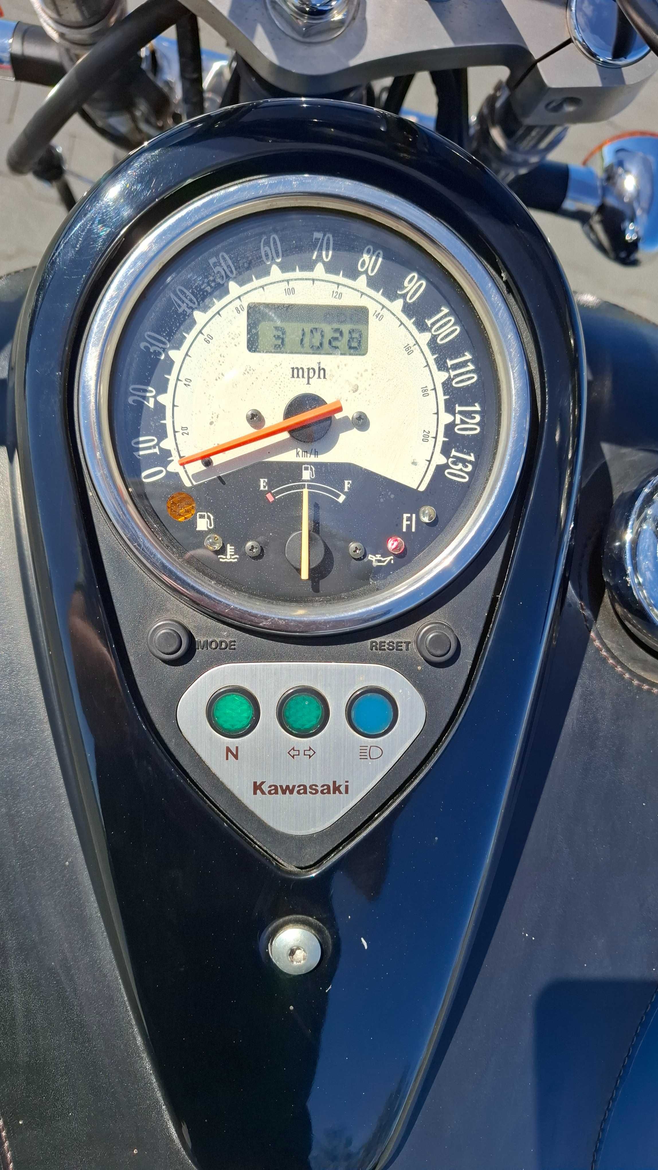 Kawasaki Vulkan VN 900 Custom