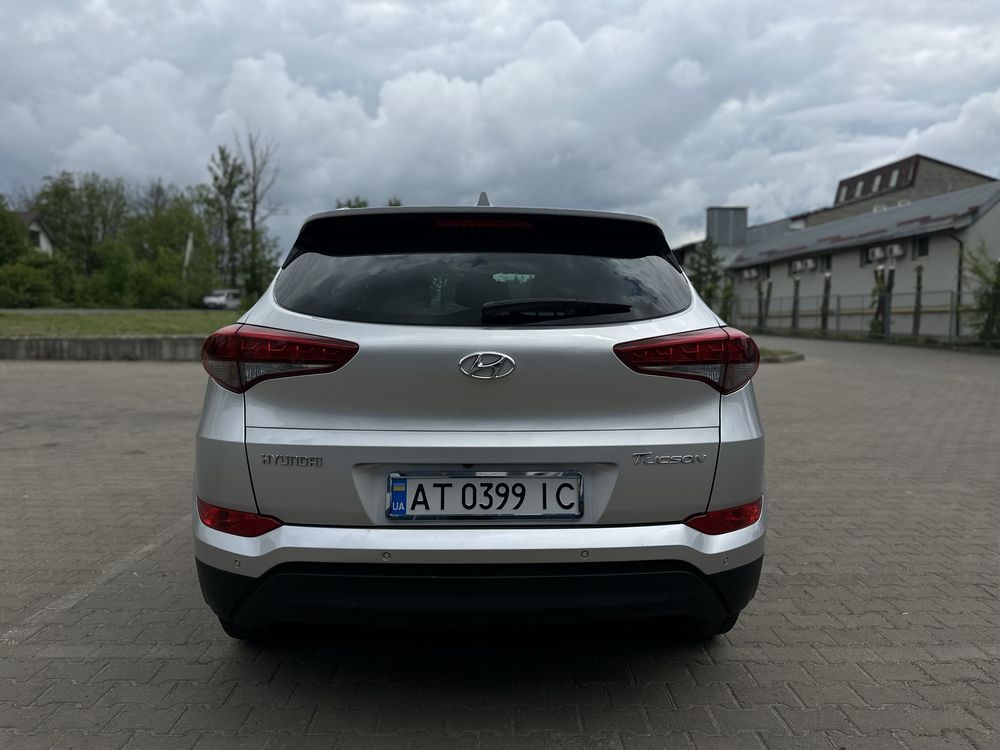 Hyundai Tucson 2017 1.7 дизель автомат