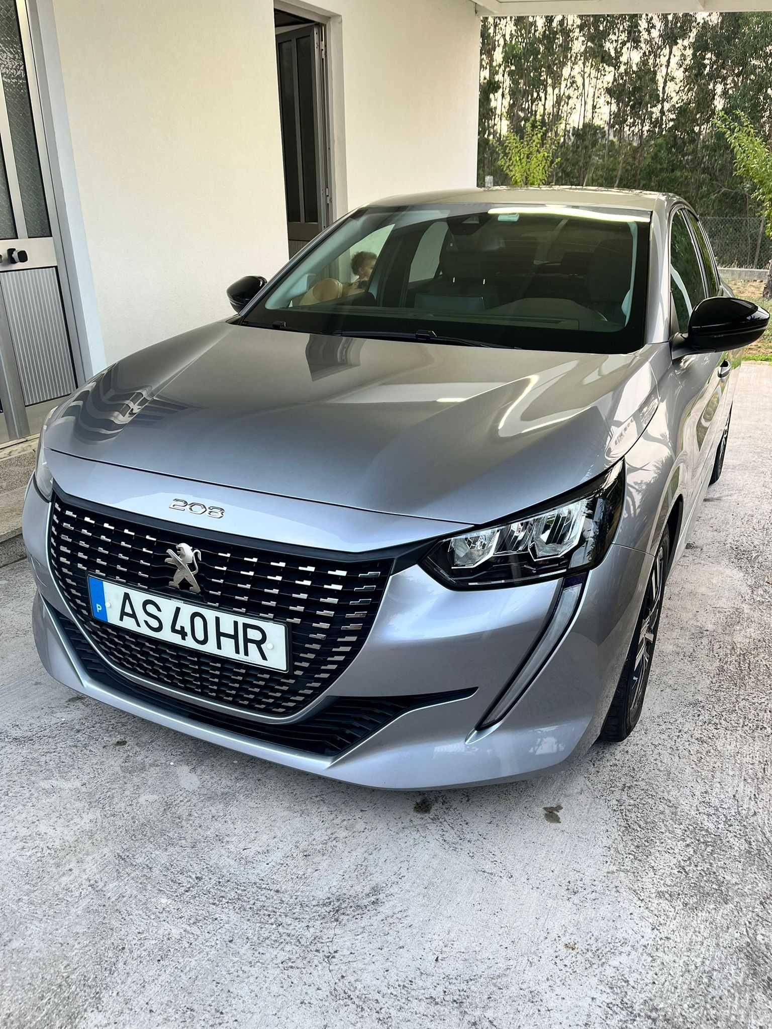 Peugeot 208 Allure 100cv - 6 Velocidades