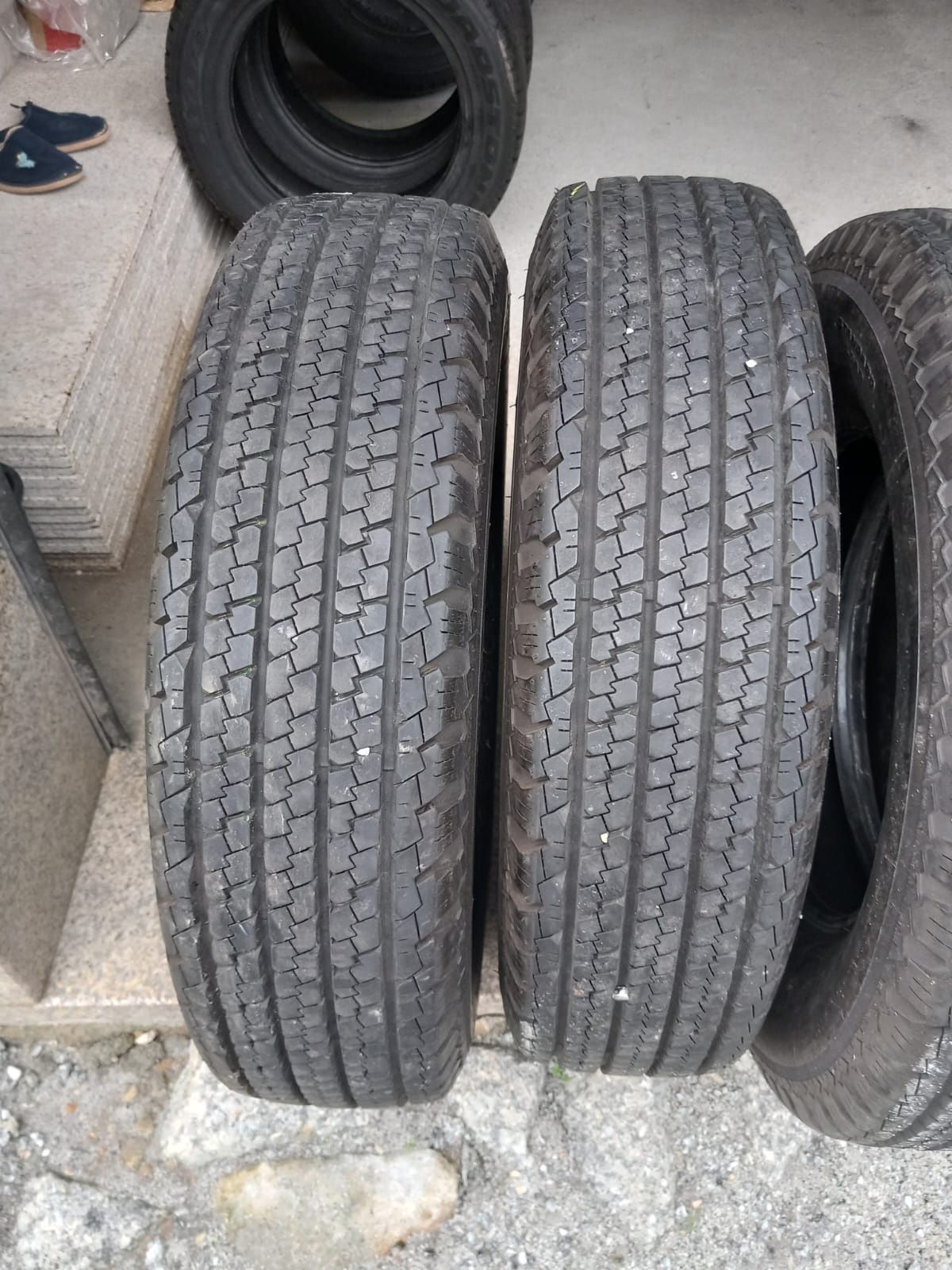 4 pneus 225/75R16 Kumho como novos