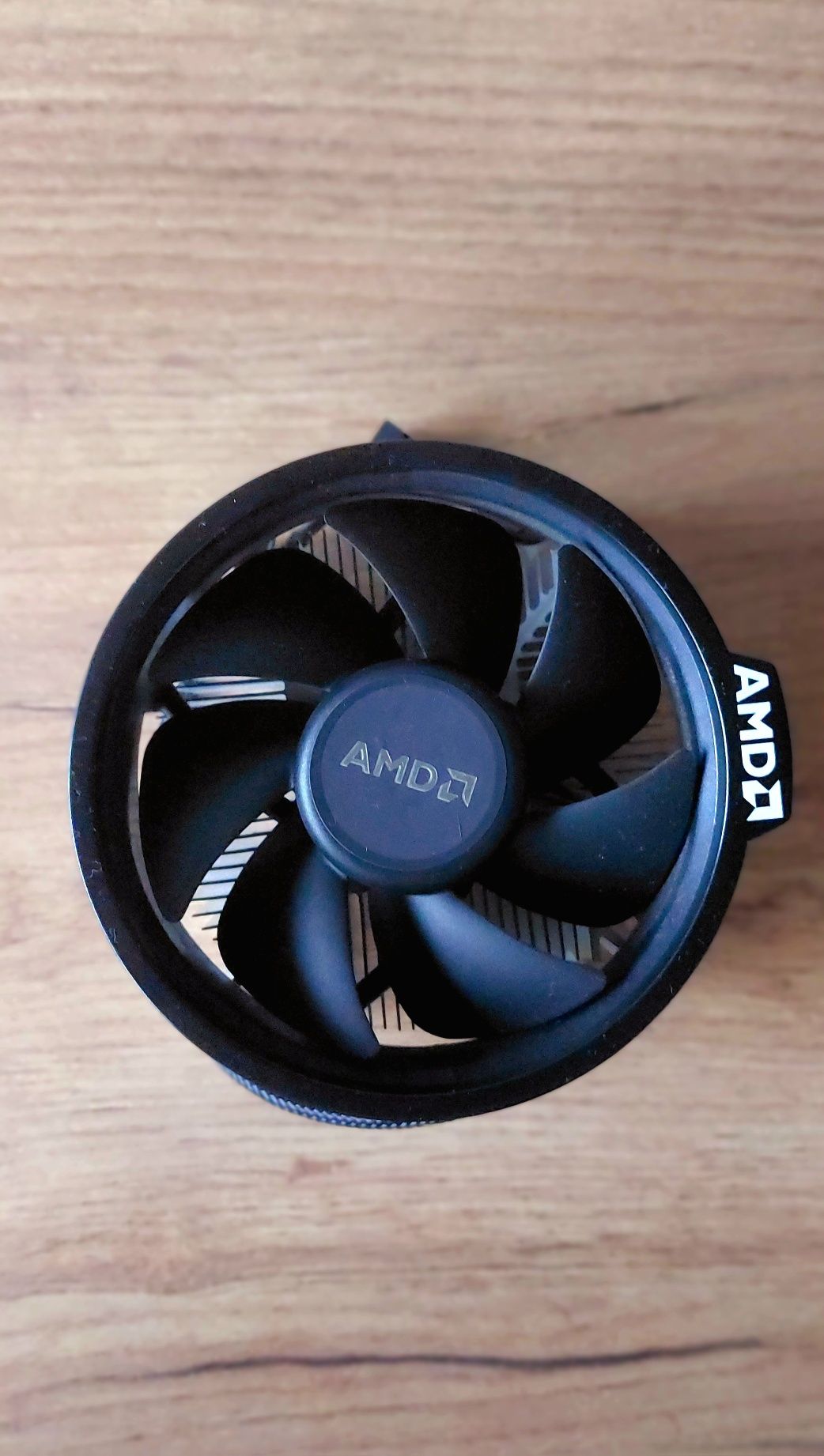 Wiatrak AMD do procesora Ryzen 5 3600X
