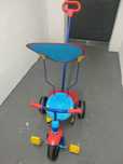 Triciclo criança