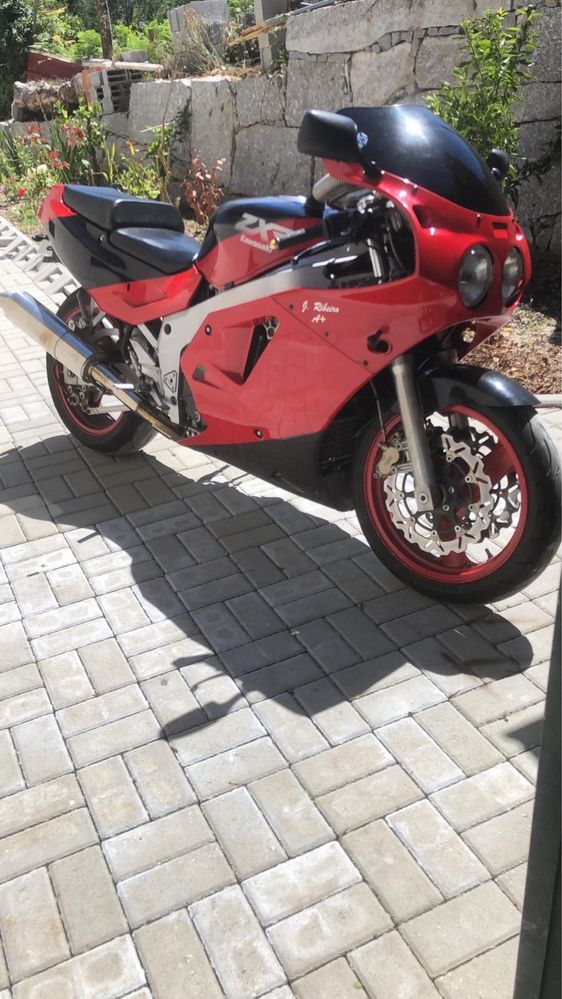Kawasaki zxr 750