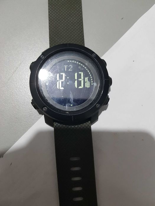 Zegarek nareczny SKMEI 1427 cyfrowy LCD elektroniczny wspinaczkowy