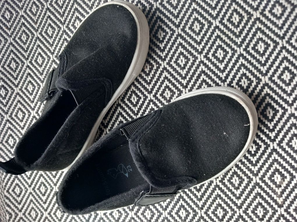 TRAMPKI SLIM 23 czarne dla chłopca buty buciki trampeczki