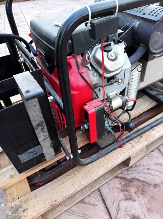 Продаж генератора хонда