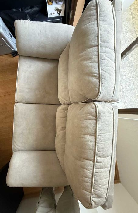 Sofá chaise longue bege