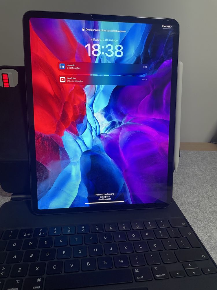 Ipad Pro 12.9 (2020) + Ipad MagicKeyboard + Apple Pencil (2ª Geração)