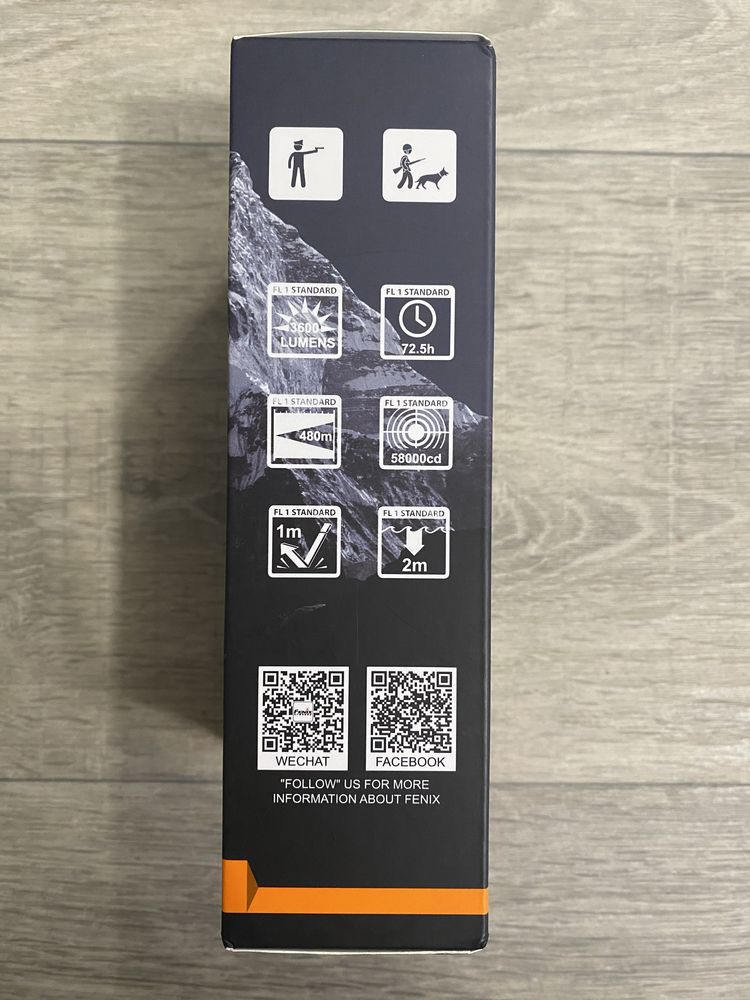 Тактичний ліхтар Fenix TK21R з акумулятором
