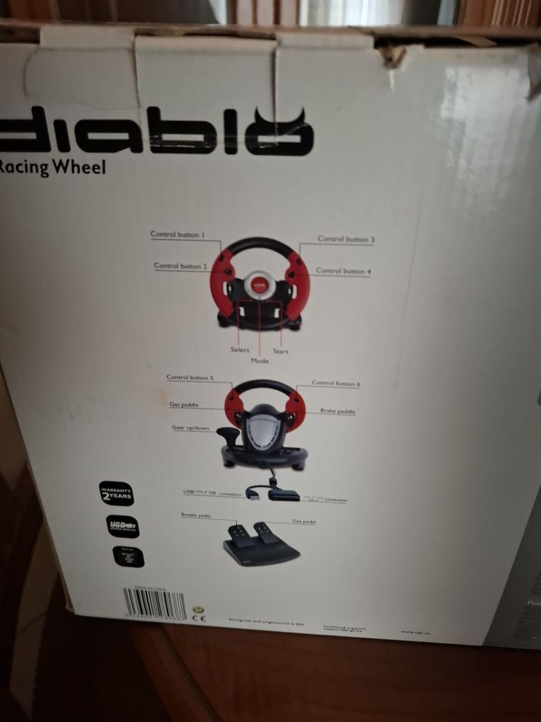 Consola volante diablo. NGS.
